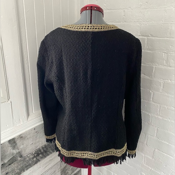 Beautiful gold/black zip up blazer jacket. - Picture 4 of 4